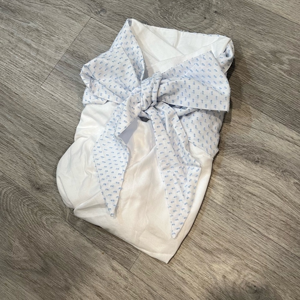 The Beaufort Bonnet Company Bow Swaddle